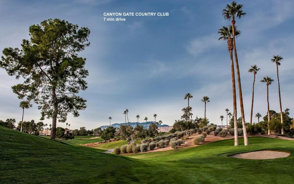 Luxury Villa, With Bonus Pool House, Private Pool, Hot Tub, Rock Water Fall And Slide, Putting Green, Basketball, Shuffle Board, Play Gym, Privately Gated On Circular Driveway. Las Vegas Esterno foto